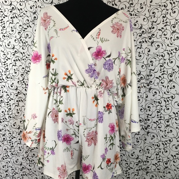 Lasula Pants - Lasula White Floral Romper with Batwing Sleeves